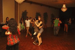 How to dance Kizomba